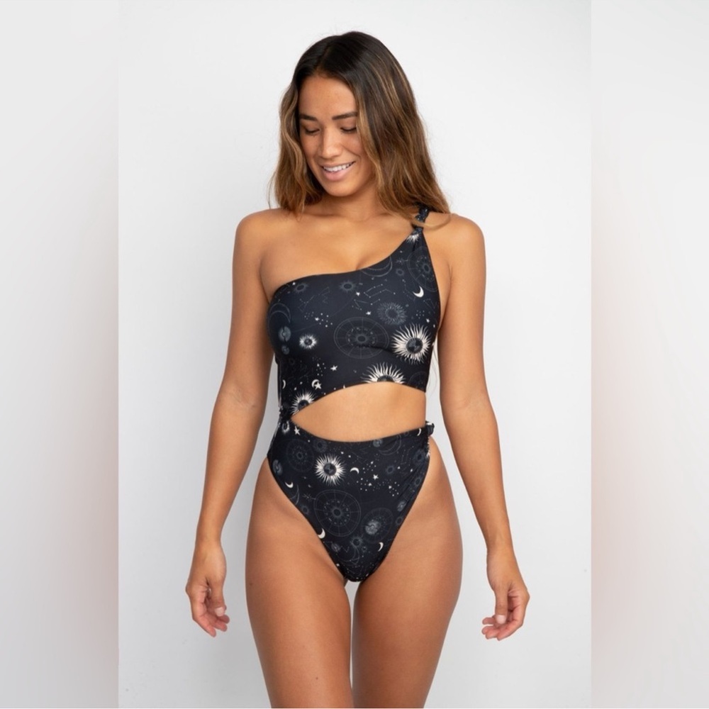 Skatie Swim Celestial ‘Nicole’ One Piece Bikini ☪️ X-Large Nola print